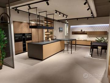 Cucina Prima Gola Linear con Isola Laccato Pesca