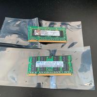 2 banchi di ram pc2 - 5300 s da 1GB l'uno