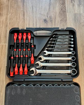 Kit di Utensili per Meccanici RS PRO - 94 Pezzi