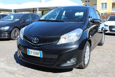 TOYOTA Yaris 1.0 5 porte Active