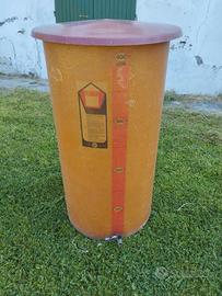 Contenitore in vetroresina per vino 400 lt