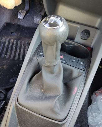 Leva cambio SEAT IBIZA 1200cc benzina del 2010