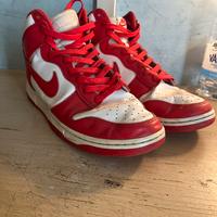 Nike dunk rosse e bianche