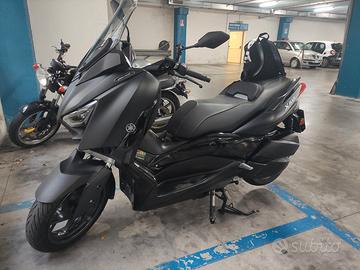 Yamaha X-Max 300 - 2019 Iron Max