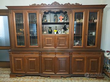 Mobile Soggiorno Classico con Vetrina in Legno