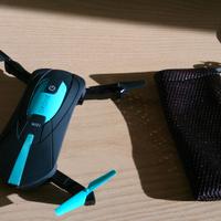 drone con videocamera