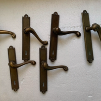 Maniglie porta vecchio stile