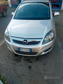 ZAFIRA 7 POSTI COME NUOVA 6 MARCE