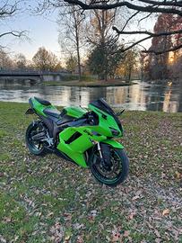 Kawasaki ninja zx6r A2