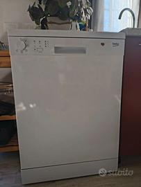 Lavastoviglie Beko DFN 12 Coperti