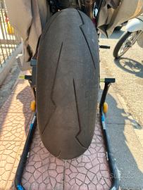 Pirelli Supercorsa sc1 v2 da 180/60/17 e 120/70/17