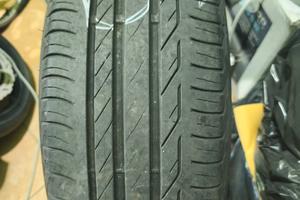 gomme estive 195/55/16 Bridgestone Turanza 