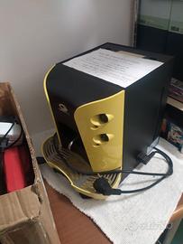 Macchina per fare i caffe' a cialde con camera a p