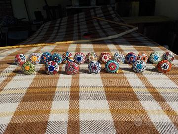 40 pomelli in ceramica vintage decorati –