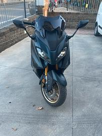 Yamaha tmax 560