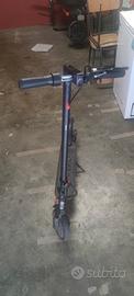 monopattino elettrico Vivo