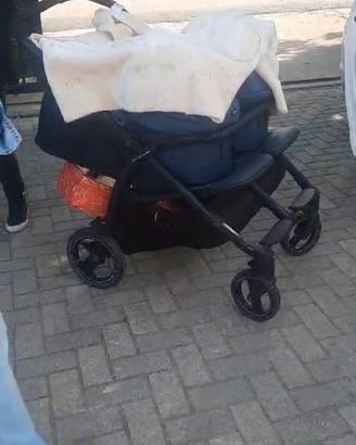 passeggino gemellare