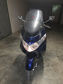 Scooter suzuki burgman 400