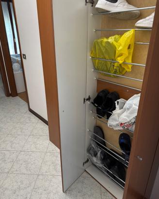 2 scarpiere di legno