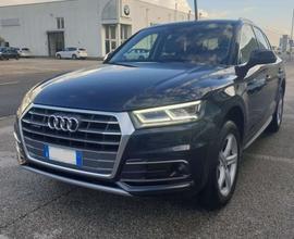 Audi Q5 40 2.0 tdi Sport Quattro 190 CV