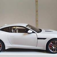 Autoart Jaguar F-Type 1:18