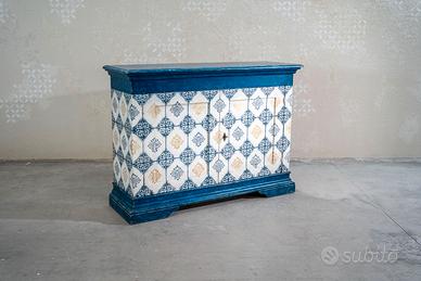 Credenza artigianale decorata a mano - pezzo unico