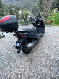 Scooter Kymco xtown City 300