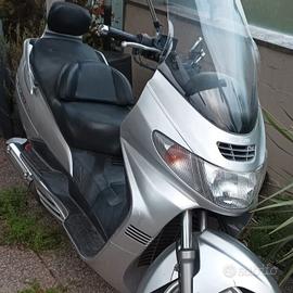 Suzuki Burgman AN 250 (2001-03)