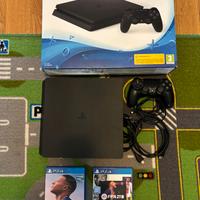 PS4 PlayStation 4 500Gb scatola controller 2 FIFA