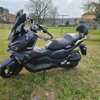 SYM ADX 125 (2023/24) – Solo 1.200 km – Pari al nu