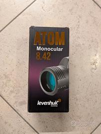 Monocolo compatto Levenhuk Atom 8x42