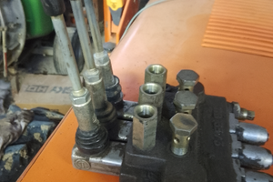 Distributore idraulico