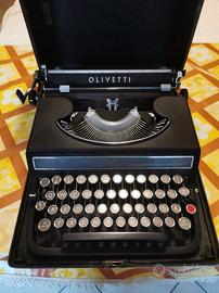 macchina per scrivere Olivetti La Studio 42