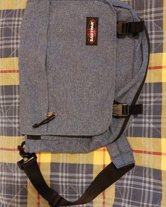 Zaino borsa a tracolla Eastpak blu grande