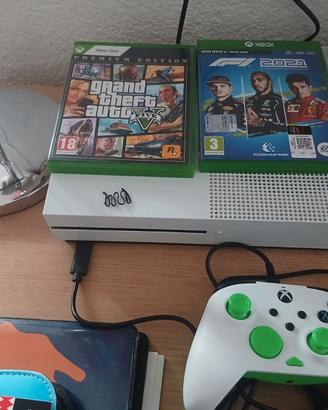 X box one s con controller e F1 2021 e GTA 5