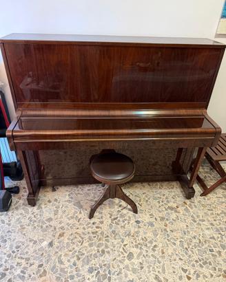 Pianoforte verticale Petrof