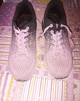  scarpe da ginnastica numero 36