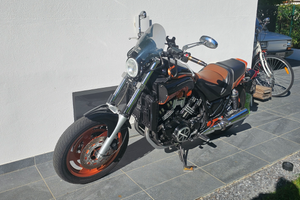 Yamaha vmax 1200