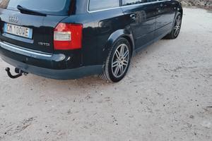 audi a 4  del 2004