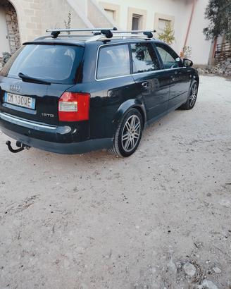 audi a 4  del 2004