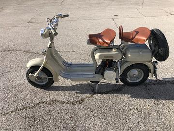 Lambretta D125 da vetrina