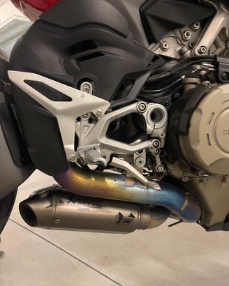 Scarico Akrapovic panigale streetfighter v4 2025