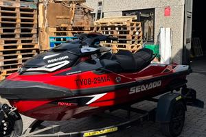 Moto d’acqua sea doo RXT-X 325