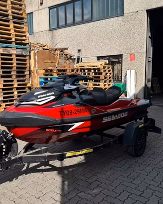 Moto d’acqua sea doo RXT-X 325