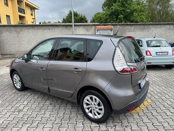 Renault Scenic 1.5 dCi 110CV neopatentato