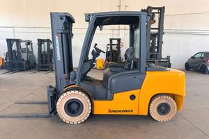 CARRELLO ELEVATORE MULETTO DIESEL JUNGHEINRICH 35 
