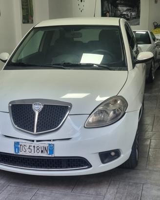 Lancia y 1.3 diesel anno 2008 km 175 mila