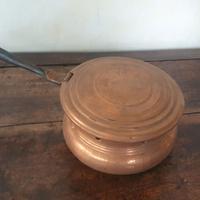 Oggetto in rame antico