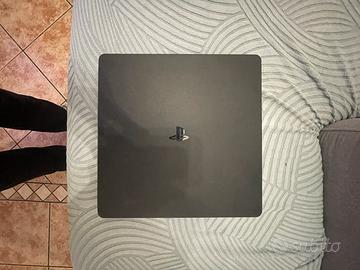 PS4 slim