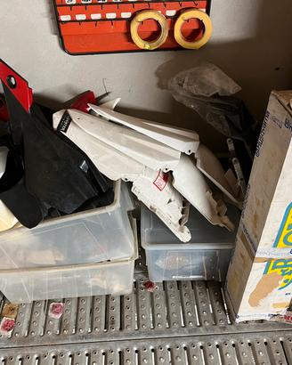 Ricambi vari Husqvarna/SWM (125/250/510)